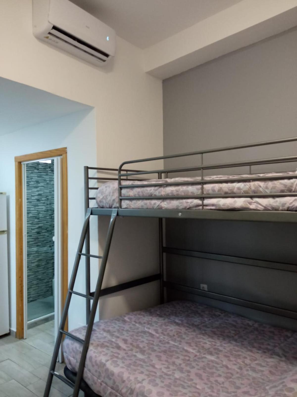 Apartamentos Turisticos En Jerez De La Frontera Luaran gambar